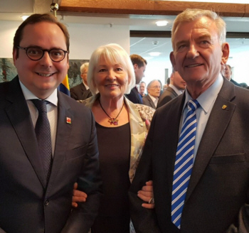 Gruppenbild mit Essens OB Thomas Kufen