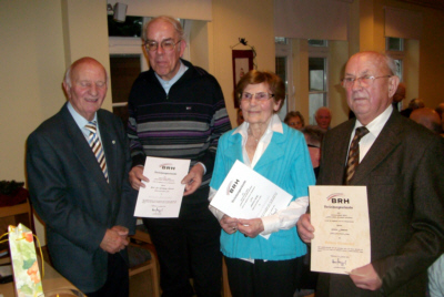 Martin Kittlaus mit den Jubilaren