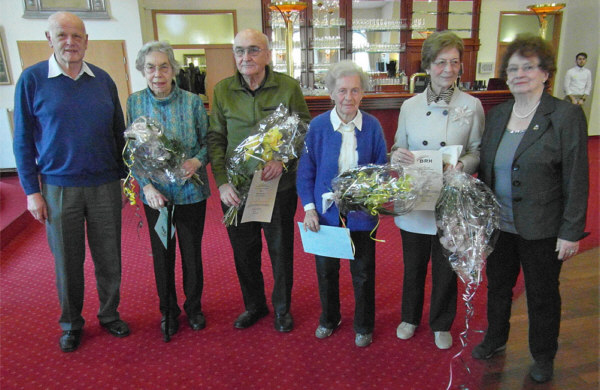 Vorstand und Jubilare Vorstand und Jubilare